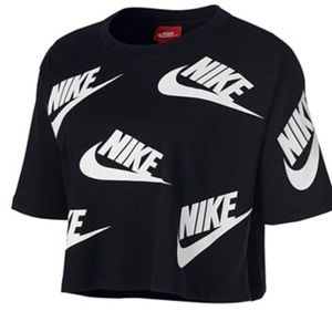 Black nike crop top